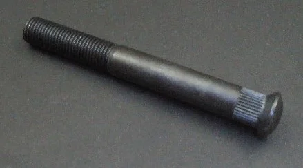 WHEEL STUD (78mm) EXTRA LONG (3.1250")